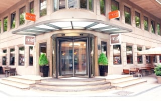 Midtown Hotel Front Door Entrance